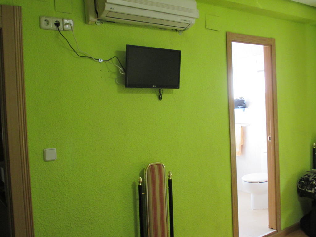Hostal Pradillo Μόστολες Εξωτερικό φωτογραφία