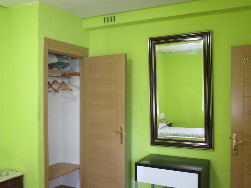 Hostal Pradillo Μόστολες Εξωτερικό φωτογραφία
