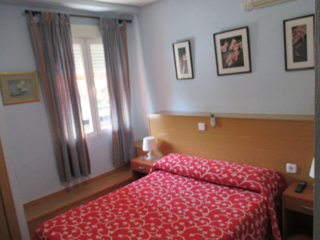 Hostal Pradillo Μόστολες Δωμάτιο φωτογραφία
