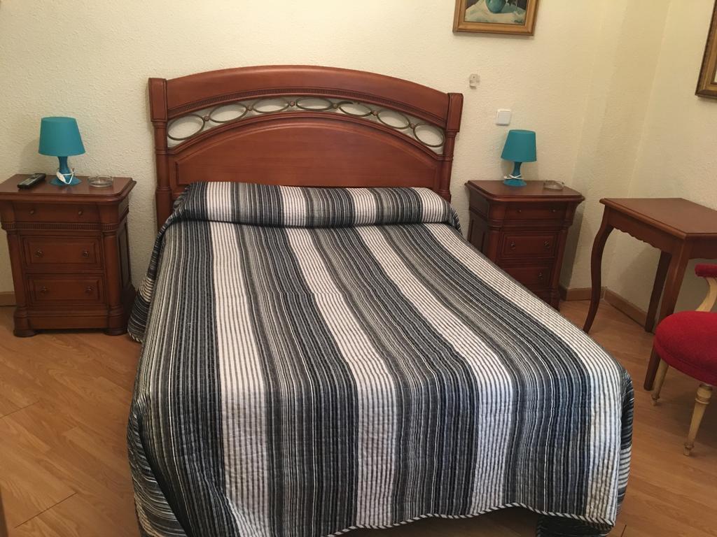 Hostal Pradillo Μόστολες Εξωτερικό φωτογραφία